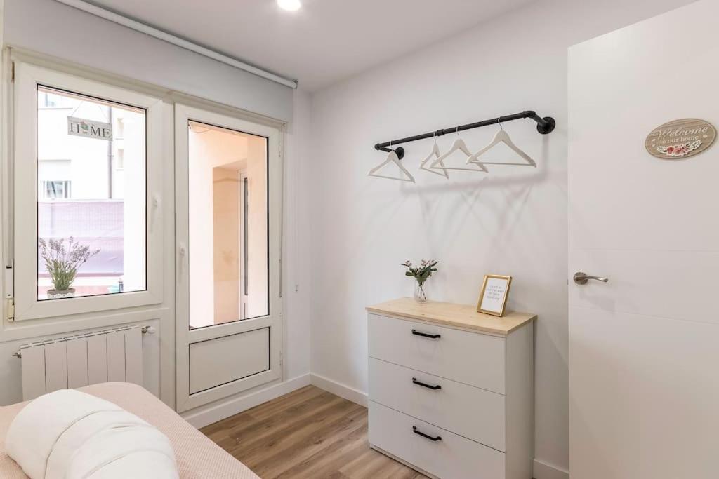 Apt In The Old Town With Cool Terrace!! Private Parking بلباو المظهر الخارجي الصورة